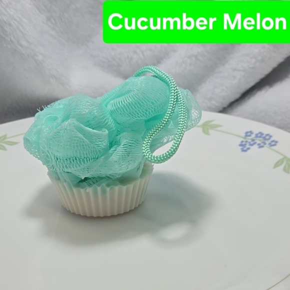 NEW! "Fruitalicious" Shea Butter Cupcake Soap - Picture 4 of 12